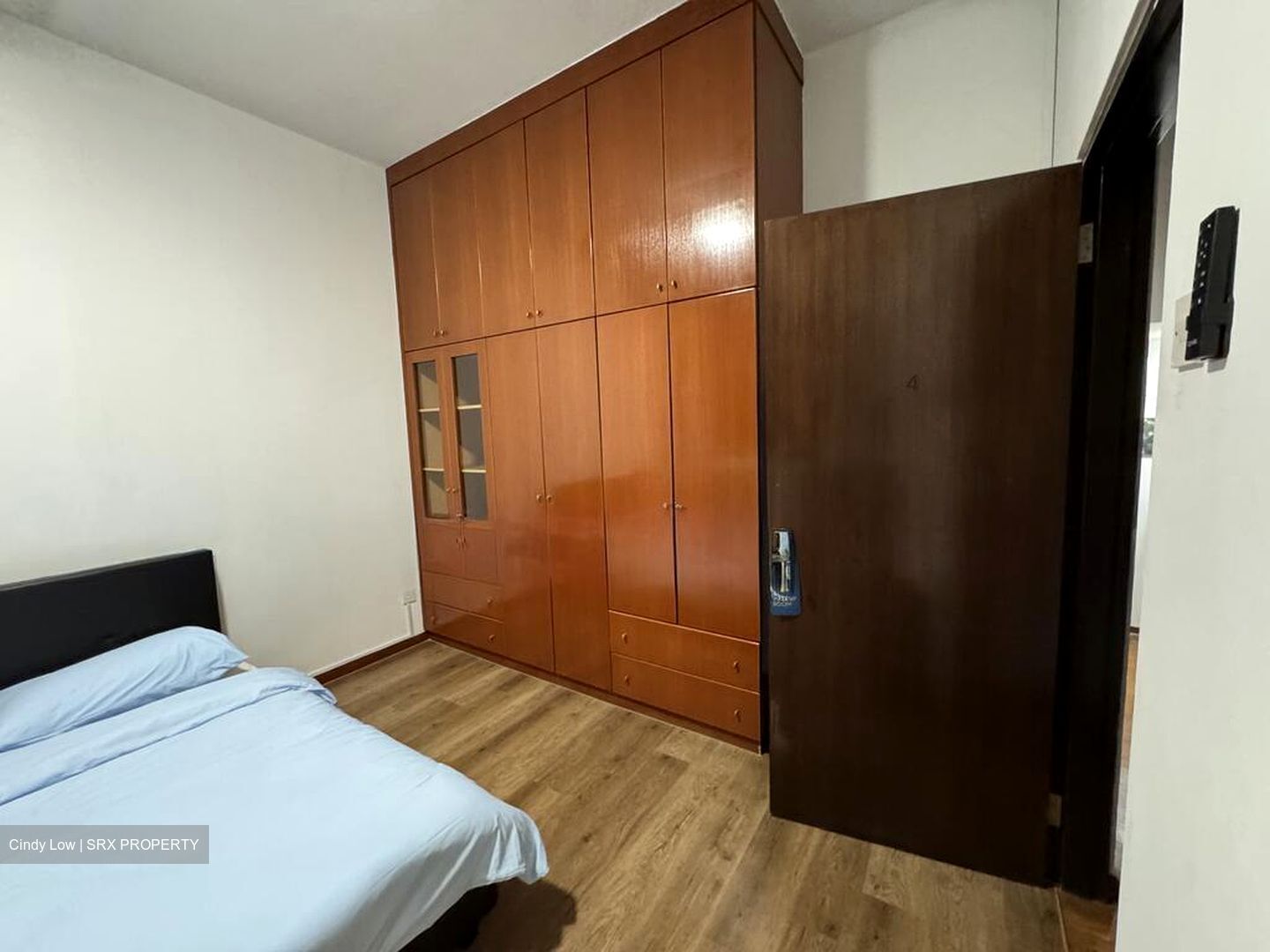 West Coast Drive (D5), Terrace #581675751